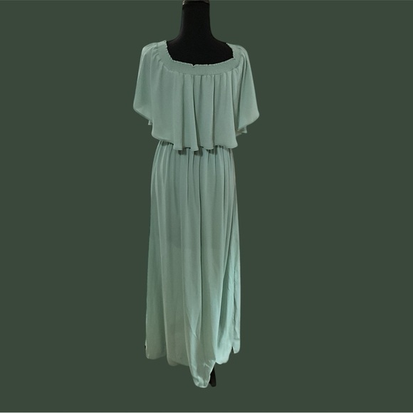 SHOW ME YOUR MUMU SIZE MEDIUM ON OR OFF SHOULDER FORMAL WORN ONCE - Picture 2 of 4